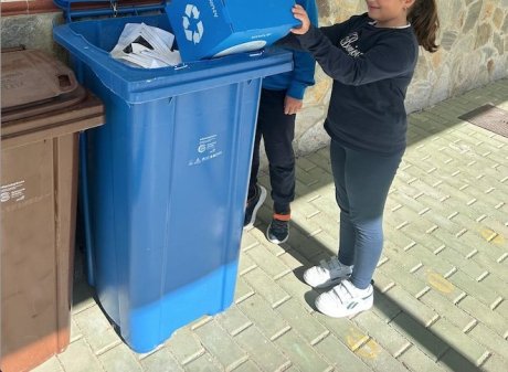 Transformando Residuos en Oportunidades: Iniciativa de Reciclaje en el CEIP Benafelix